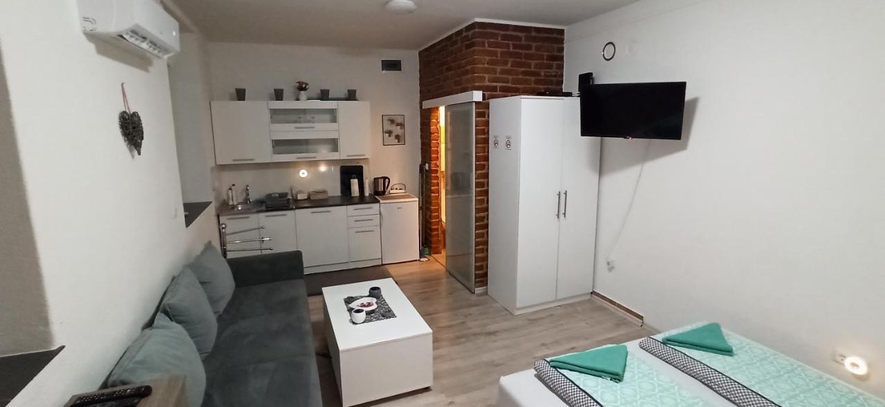 Helly'S Apartman - Self Check-In - Jajce Exterior photo