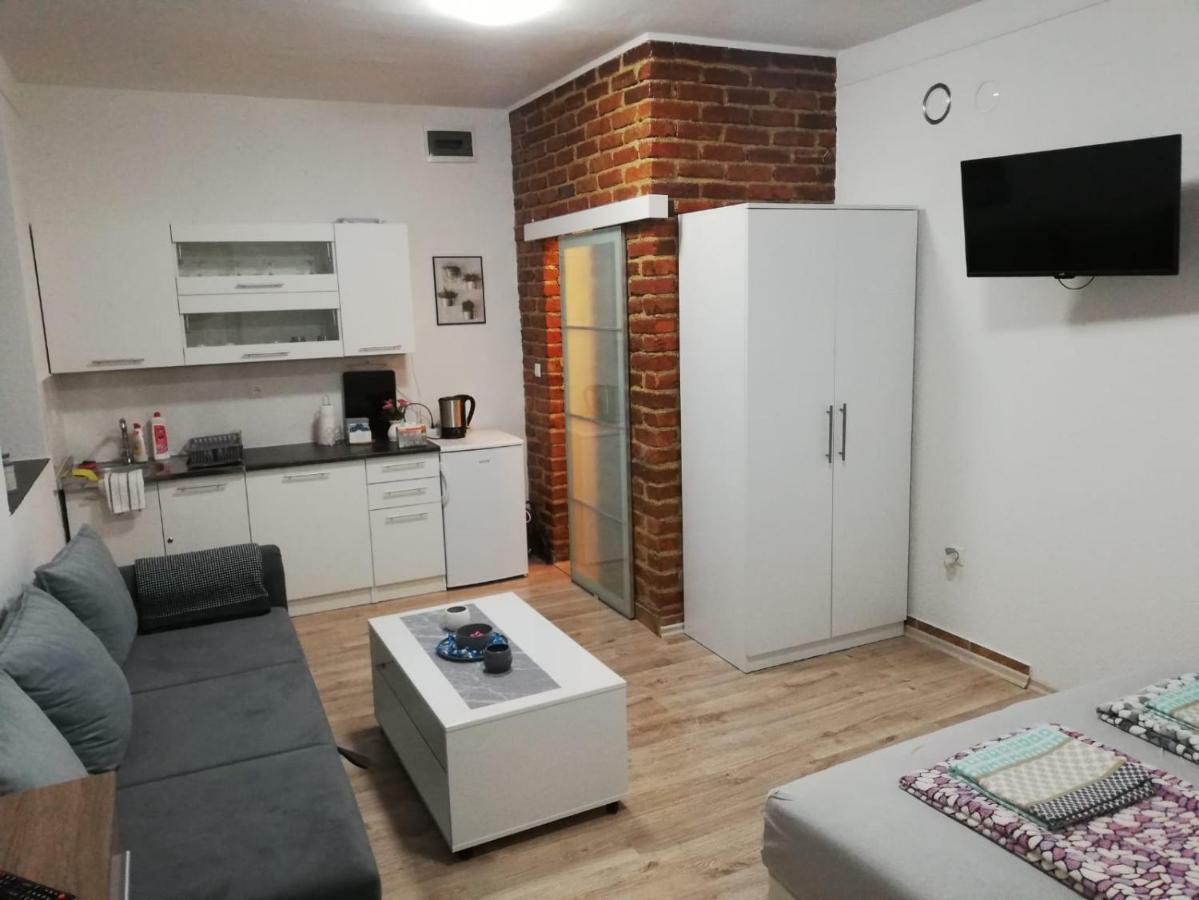 Helly'S Apartman - Self Check-In - Jajce Exterior photo